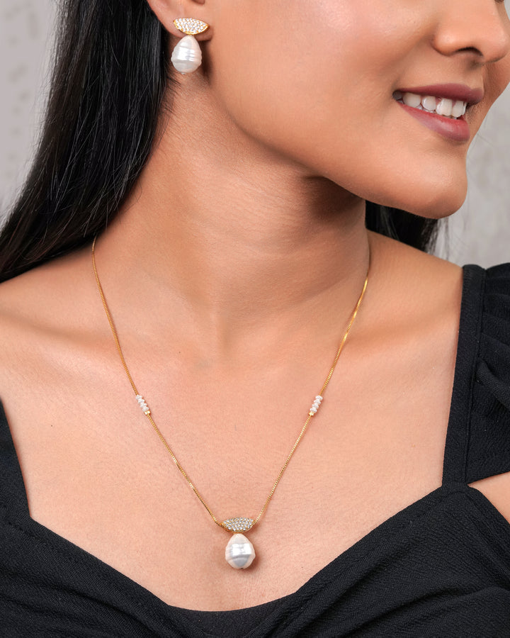 Elegant Pearl Drop Necklace & Earring Set