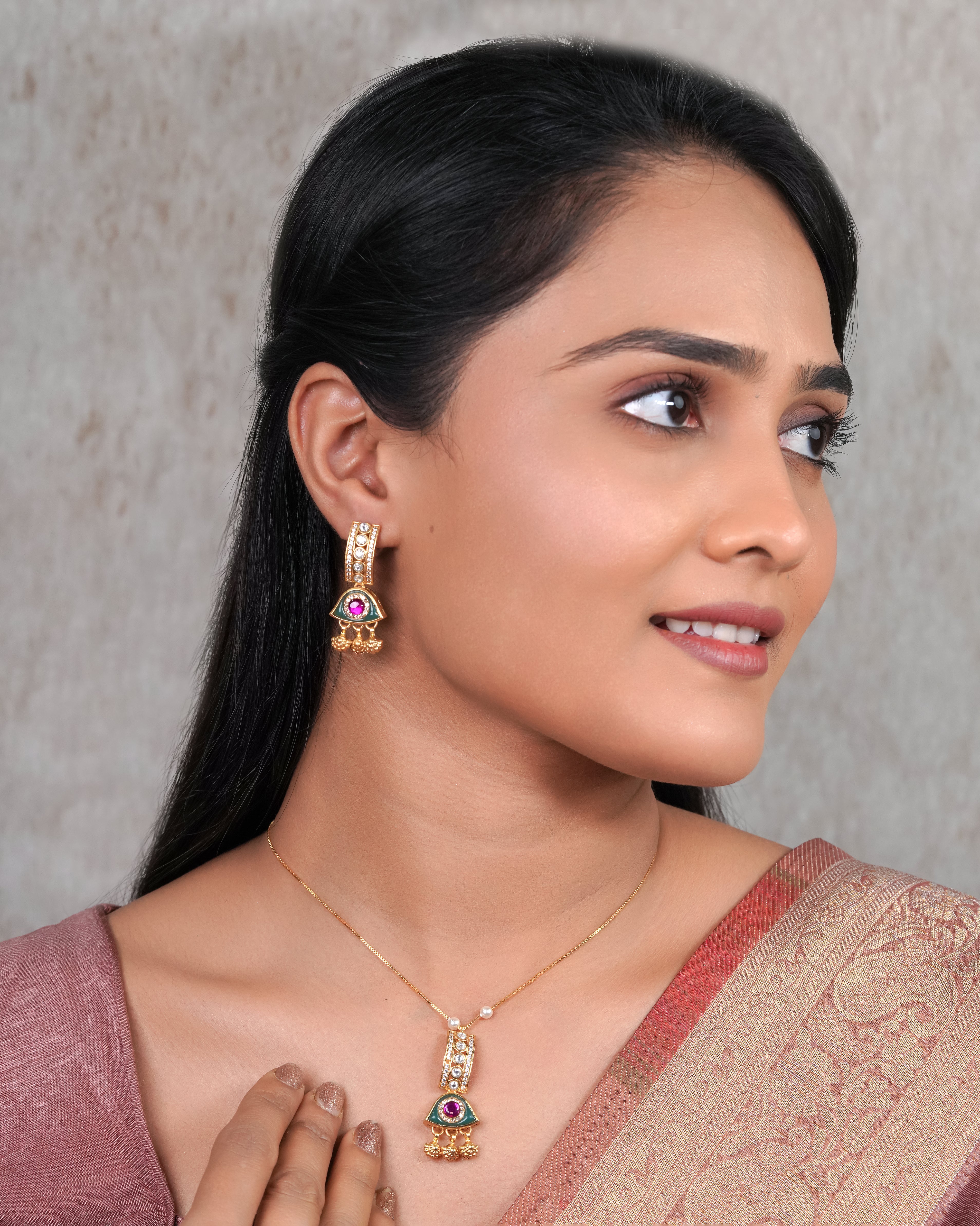 Emerald Arc Radiance Set