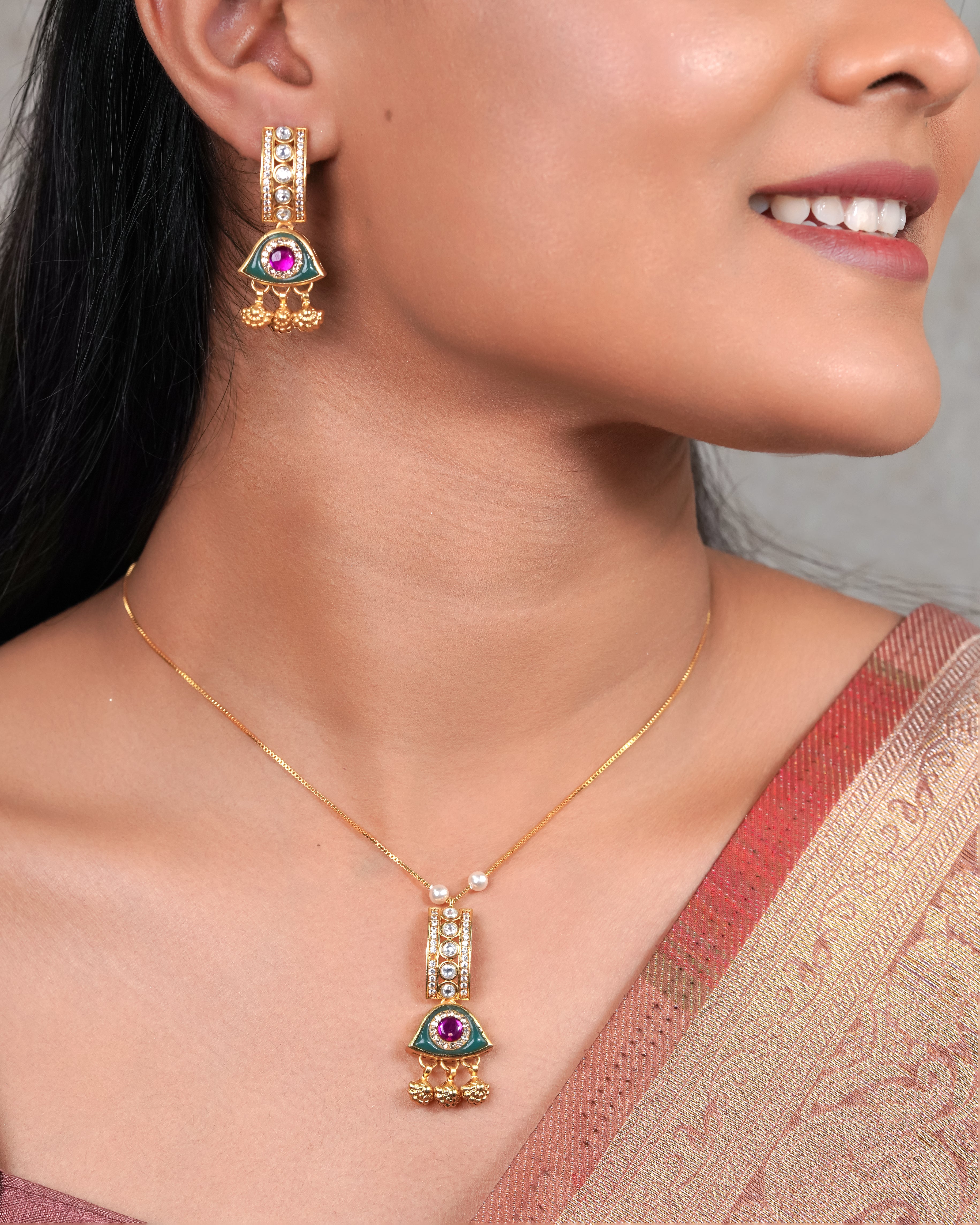 Emerald Arc Radiance Set