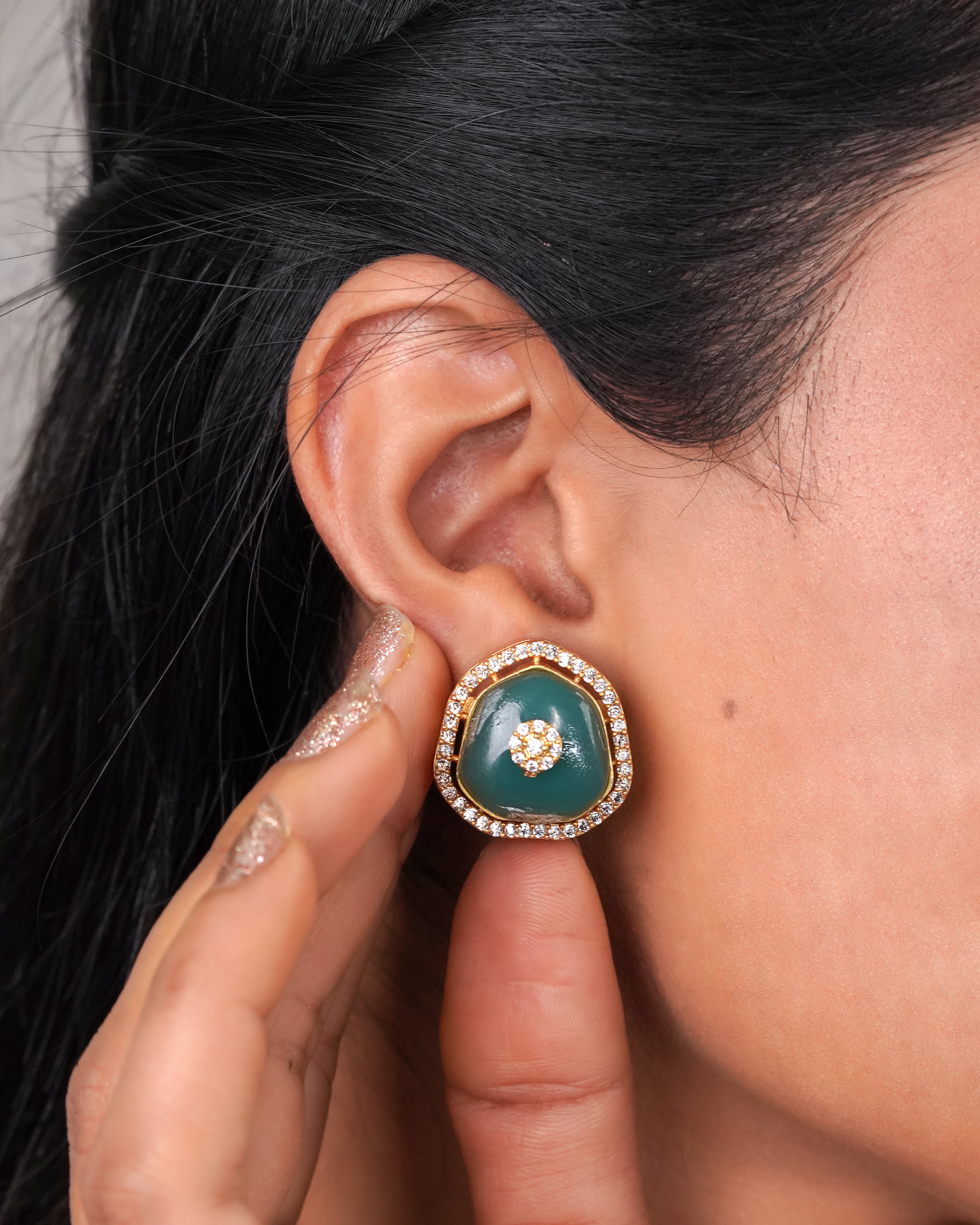 Green & Red Beaded Mother-of-Pearl Pendant Necklace Set