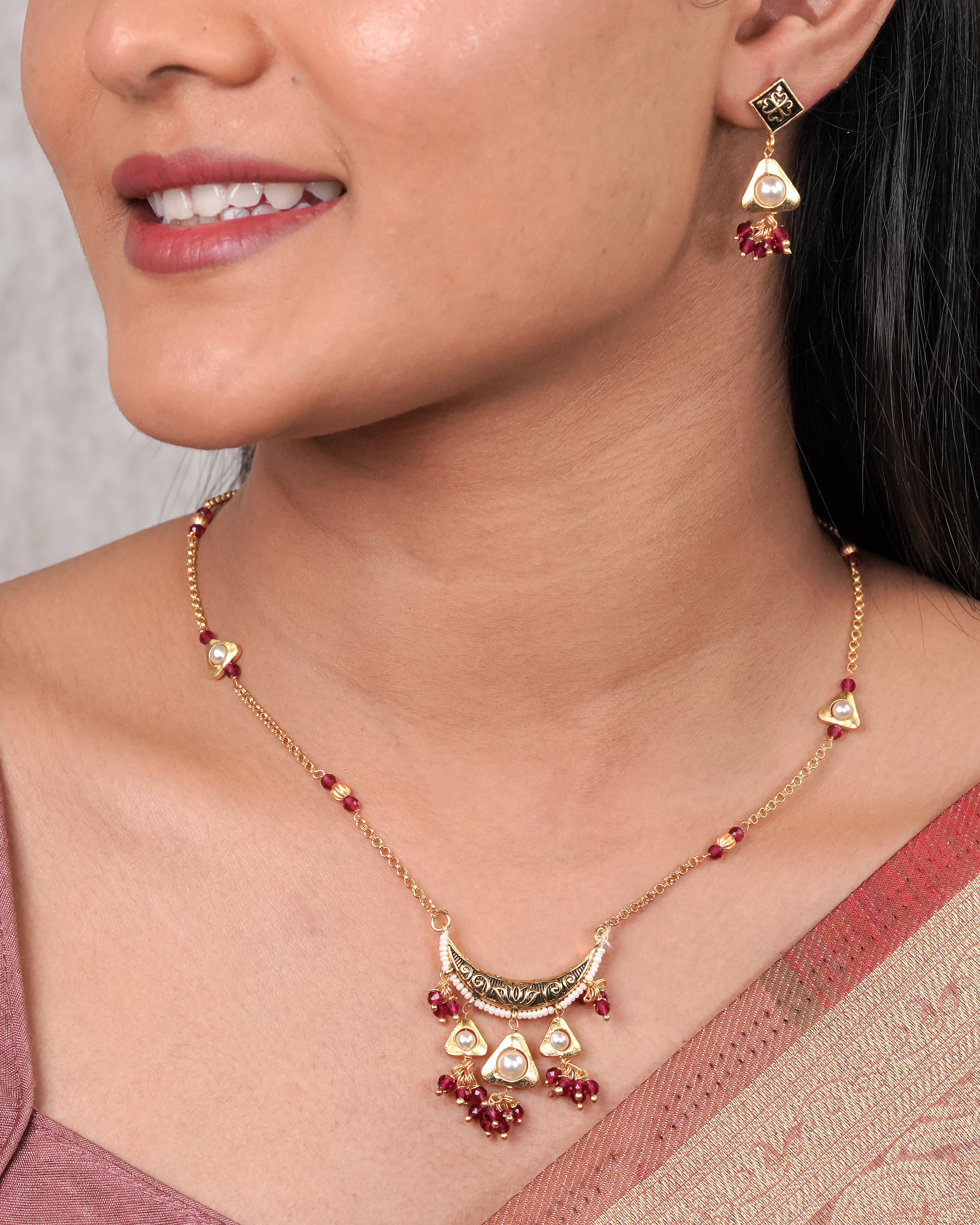 Crimson Pearl Crescent Necklace Set